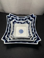 Bombay Co. Blue White Daisy 3pc Square Stacking Serving / Nesting Bowls