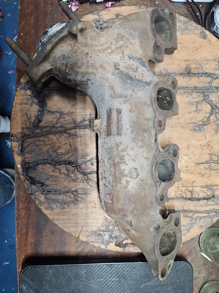 Colector de escape izquierdo FORD M Series OEM D5AE-9431-AB Ford Torino 351M/400 usado Foto 4 de 4