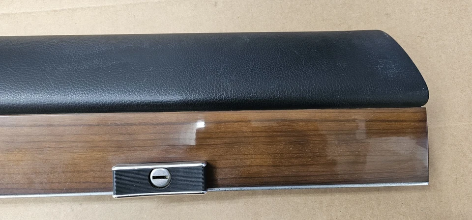 Puerta guantera mercedes-benz w116 / pestillo / azul oscuro 300SD 450SE 450SEL Foto 4 de 4