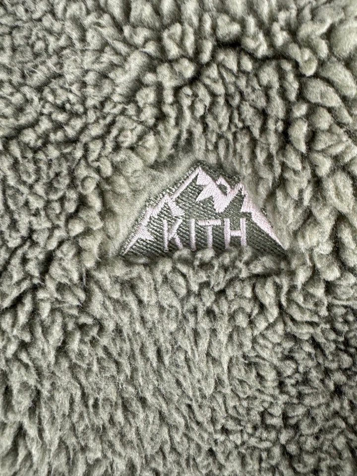 Kith x Columbia Mens Sportswear High-Pile Zip Stone Green Hoodie Jacket Size S - Image 4 of 4