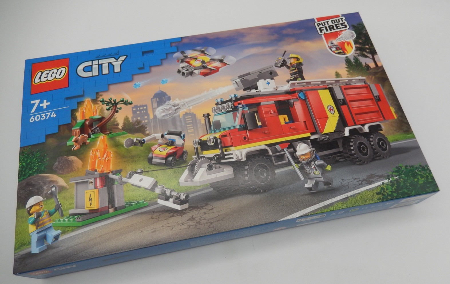 LEGO® City 60374 Einsatzleitwagen der Feuerwehr / LKW Leiterwagen - NEU/OVP(l.La - Bild 4
