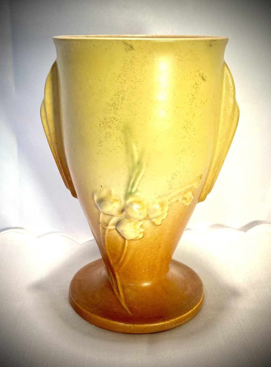 Vintage 1930s Roseville Yellow Butterscotch Ixia Vase 854-7 | eBay