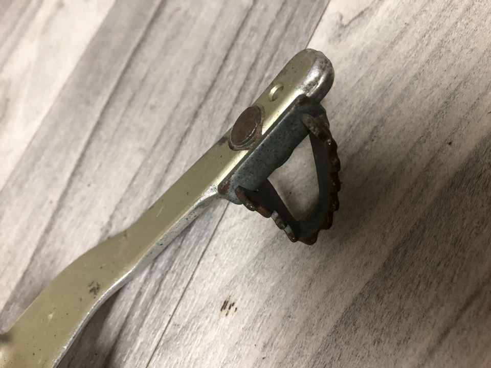 Yamaha YZ400F 1998 palanca freno trasero pedal 4Xm-27200-21-00 125 250 1998-2023 Foto 2 de 4