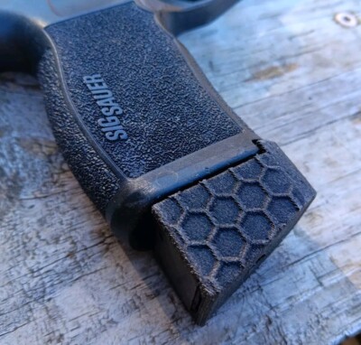 Sig Sauer P365 X Macro To XL Magazine Base Plate 17rd Adapter Hex Pattern