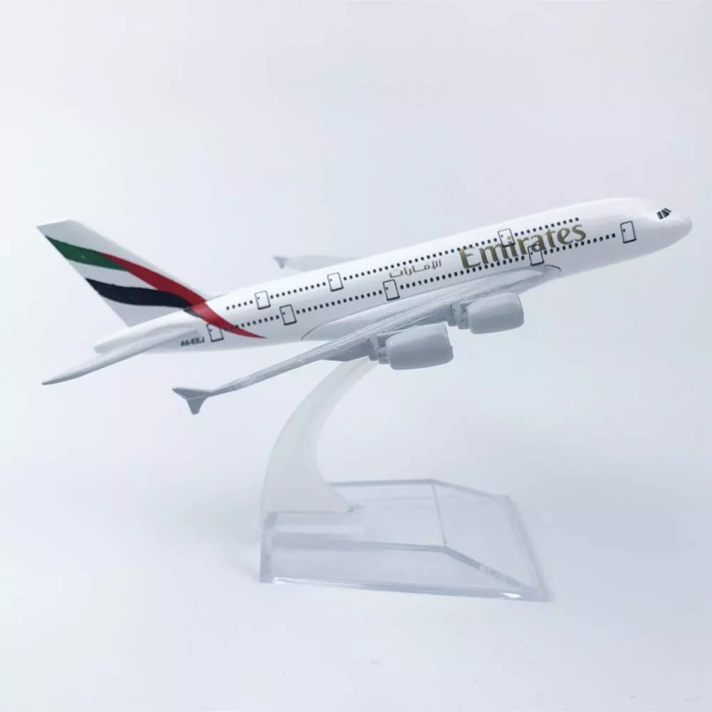16CM Emirates Airbus Airlines Die Cast Metal Desk Aircraft Plane Model Gift