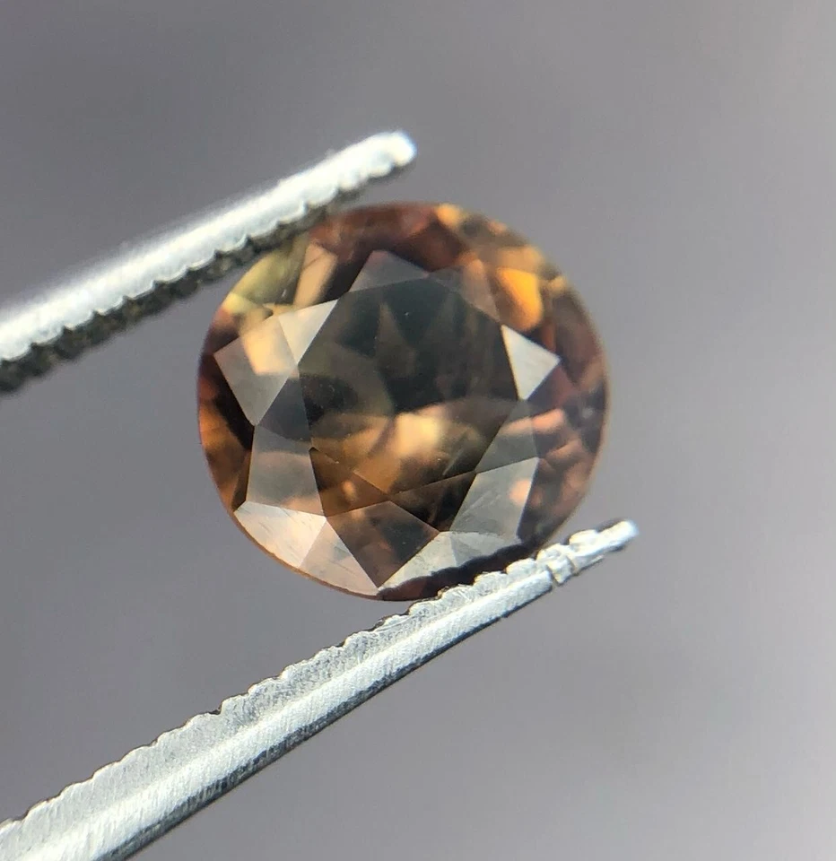 Rare Axinite Multi color cut stones from Pakistan 0.85 cart - Image 3 of 4