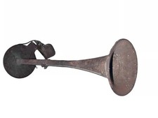Ford Model T Brass Horn With Mounting Bracket Early 1910s Original Car Part Ford Model T Brass Horn With Mounting Bracket Early 1910s Original Car Part