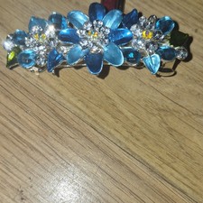 Vintage blue floral rhinestone hair clip