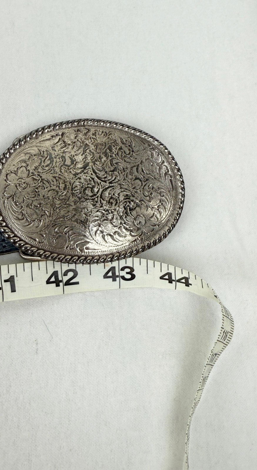 STREETS AHEAD WOMEN'S TOOLED RED ROSES STUDDED LEATHER BELT - 63052 - 44 inch