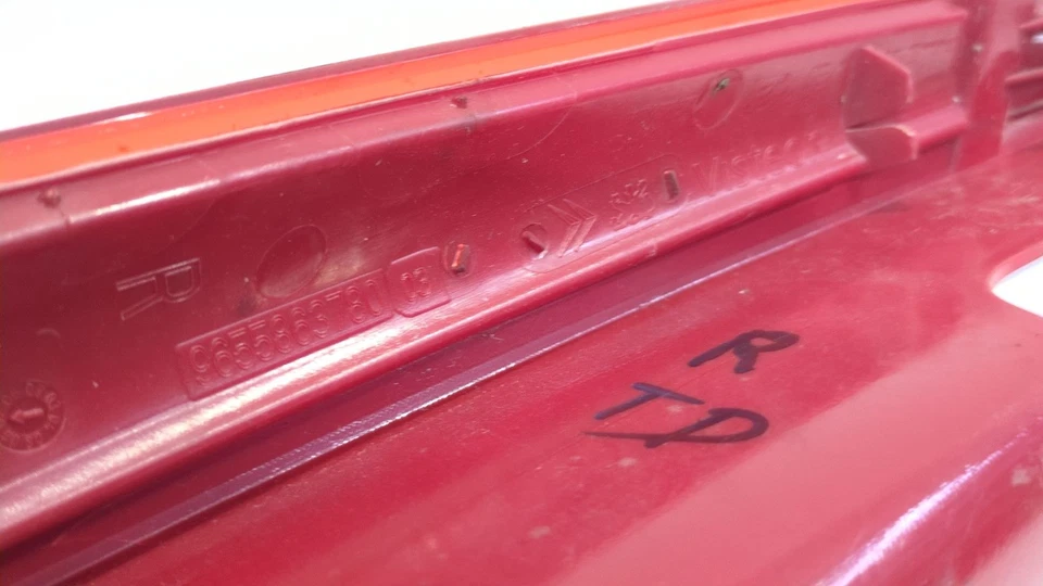 9655863780 PILOTO ANTINIEBLA TRASERO DERECHO / 188888 PARA CITROËN C4 I LC_ 1. - Immagine 4 di 4