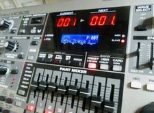 Roland MC 505 Groovebox synth NO Yamaha Korg Nord Akai Motu Genelec edm Music dj