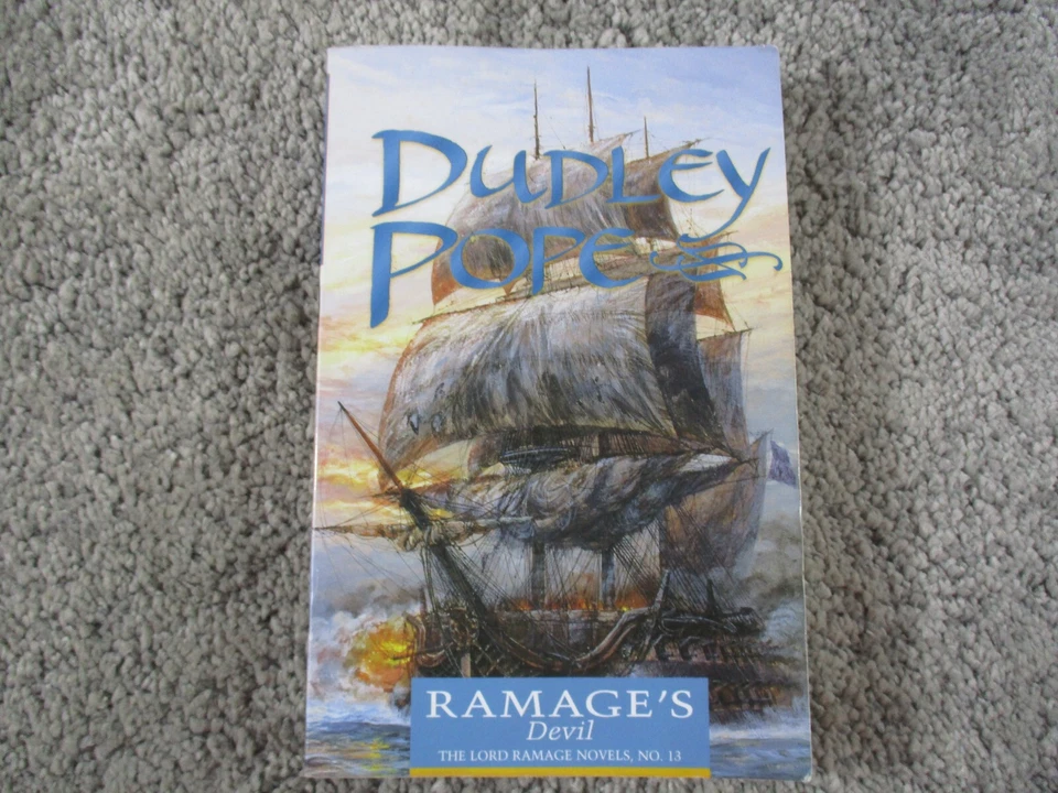 Novelas de Alexander Kent Douglas Reeman Dudley Papa James Nelson Patrick O'Brian Foto 2 de 4