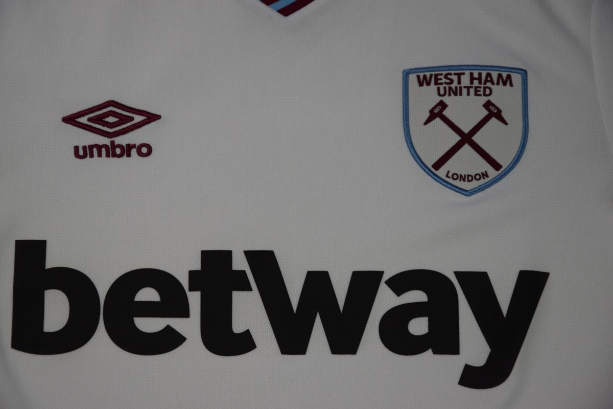 West Ham United umbro jersey white shirt betway FA CUP