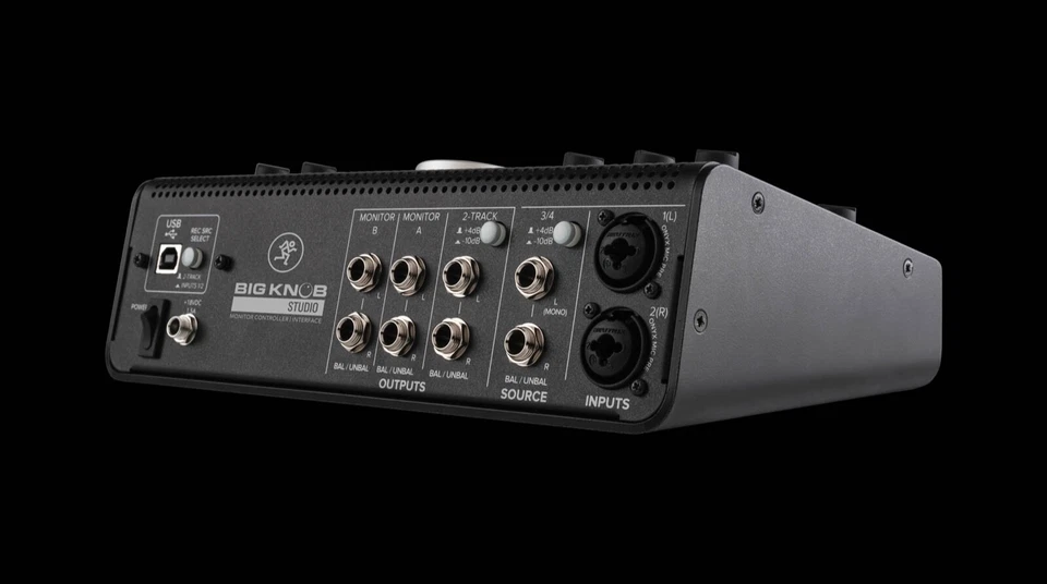 Mackie Big Knob Studio 3x2 Studio Monitor Controller 96kHz USB I/O - Image 3 of 3