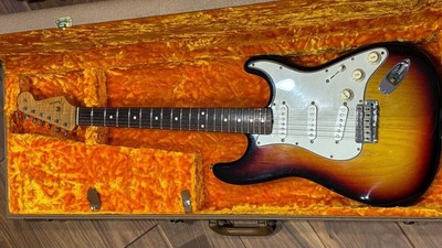 ギター Fender CS Master Grade '61 Stratocaster Electric Guitar Fender Custom Master Grade 1961 Stratocaster 1997