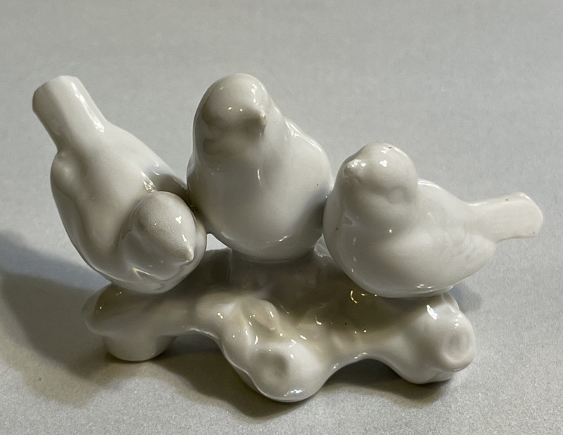 Vintage Bavarian Porcelain Gerold Porzellan 3 Birds Family On Branch