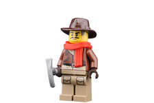 LEGO Johnny Thunder Minifig cty1896 City Arctic Explorer Red Scarf Cowboy 60470