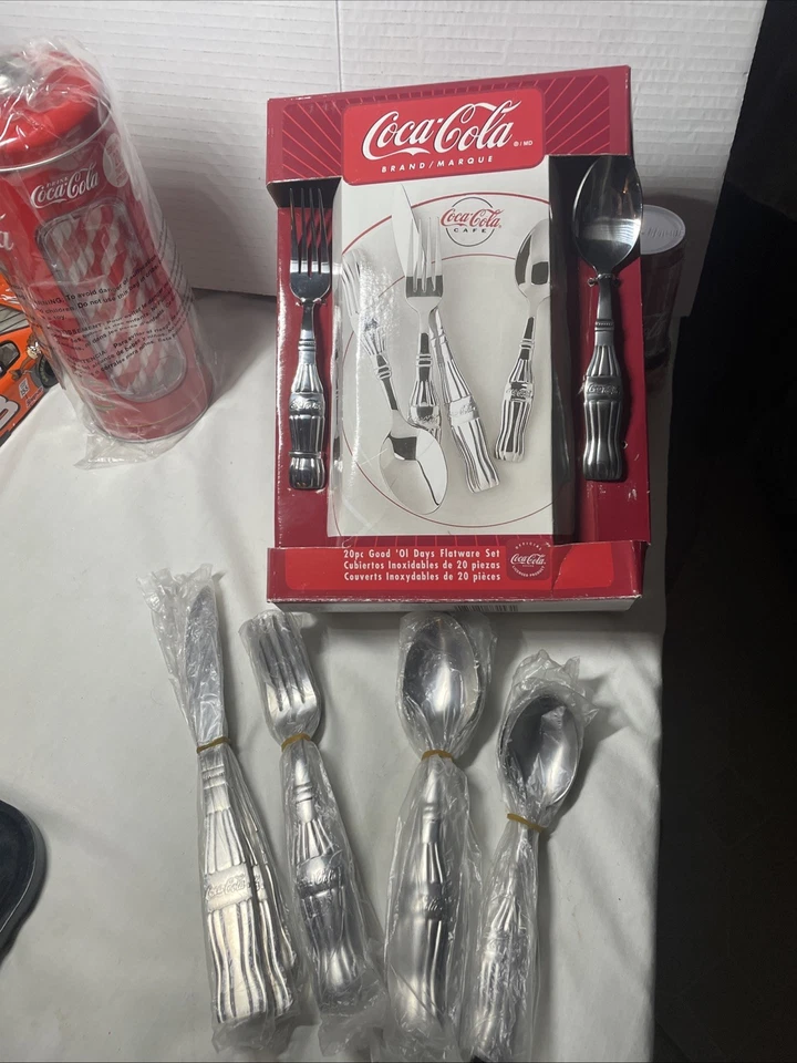 Gibson COKE Bottle Handle 20 Pc 4 Place Setting UNUSED Coca-Cola Flatware + MORE - Image 2 of 4