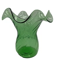 Hand Blown Green Art Glass Vase Swirl Pattern with Ruffle Edge 5 1/2" Tall
