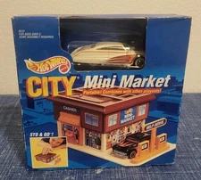 VTG • 1990 • Hot Wheels City Mini Market Sto & Go! Playset w/White Passion • New