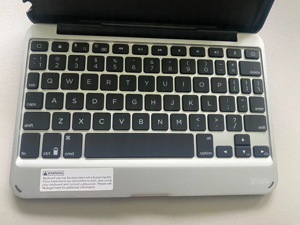 Capa teclado destacável ZAGG Slimbook Folio para iPad mini 4 -Preta - IM4ZF2-BB0 - Imagem 2 de 4