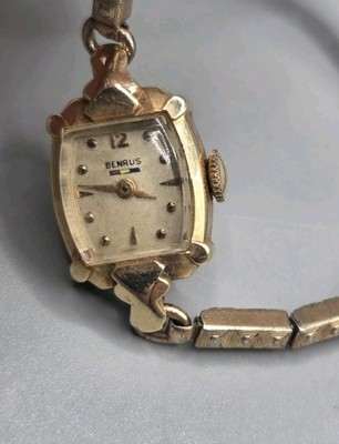 Rare Antique Benrus Ladies Watch Solid 14K Gold Case Expanding Band - Running