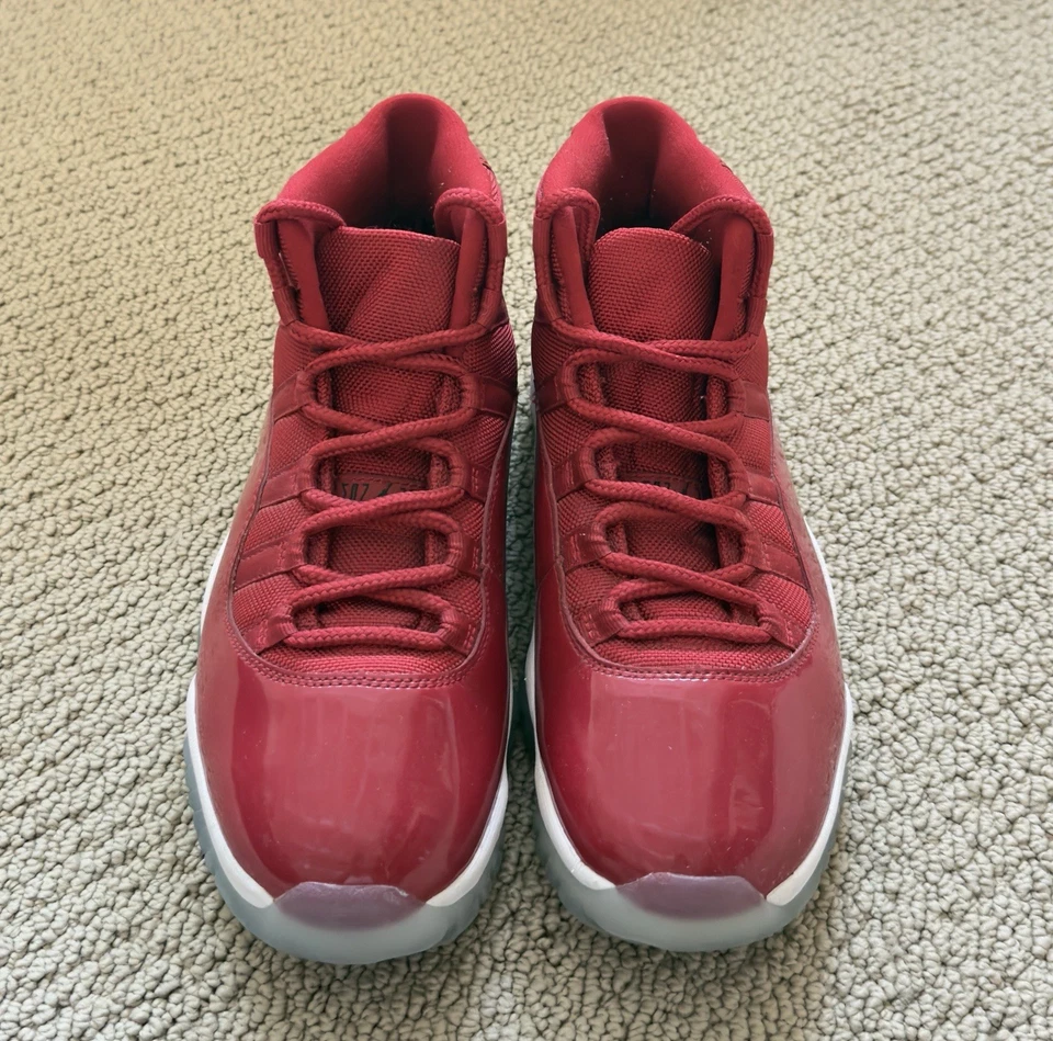 Air Jordan 11 Win Like 96’ para hombre talla 8 Foto 2 de 4