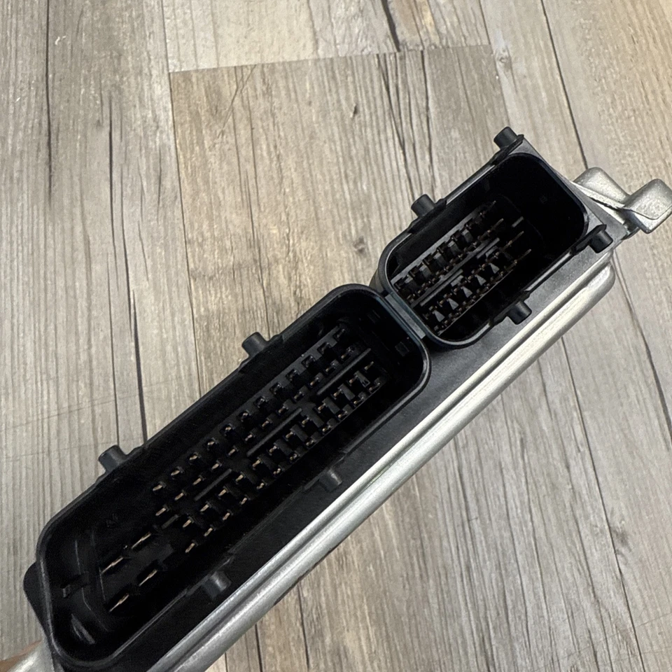 Электронный модуль двигателя ECM 4 двери модель L подходит для 14-17 FIAT 500 55271636 - Изображение 3 из 4