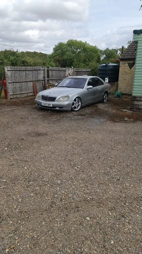 Mercedes S500 for Salvage - Picture 2 of 7