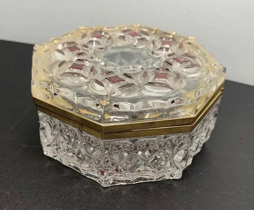 Vtg Baccarat Style Hinged Glass Trinket Jewelry Box 4.75”x2.25” Octagon Gold Red - Picture 10 of 12