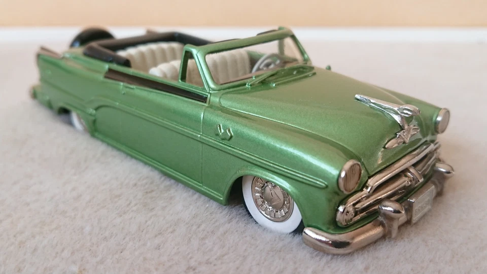 Brooklin Models BRK 30A 1954 Dodge Royal Convertible Top Down Green Boxed - Image 4 of 4
