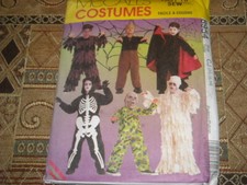 McCALL'S 8954 - CHILDS MONSTER - VAMPIRE - MUMMY COSTUME PATTERN 10-14 FF