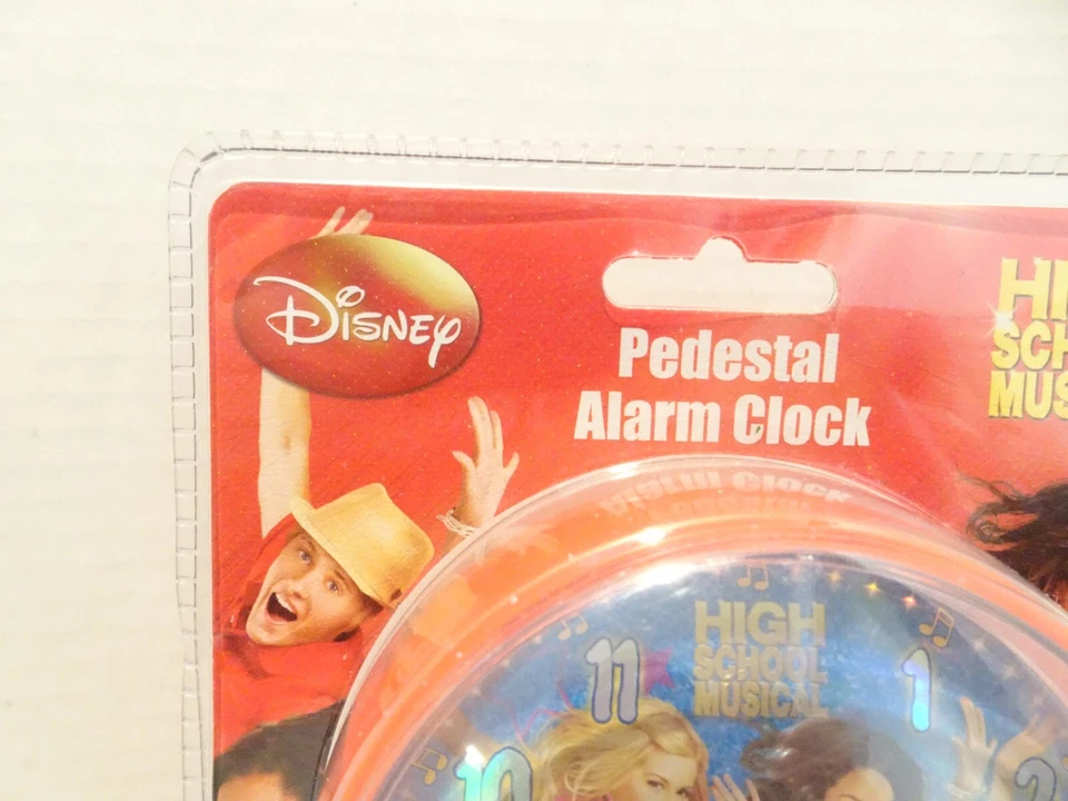 Reloj Despertador Pedestal Musical High School Disney NUEVO Rojo Brillo Foto 2 de 4