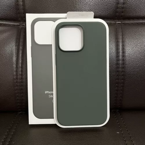 Custodia in silicone con cover MagSafe per iPhone 16 15 14 13 Pro Max 15 Plus 15 Pro - Foto 46 di 77