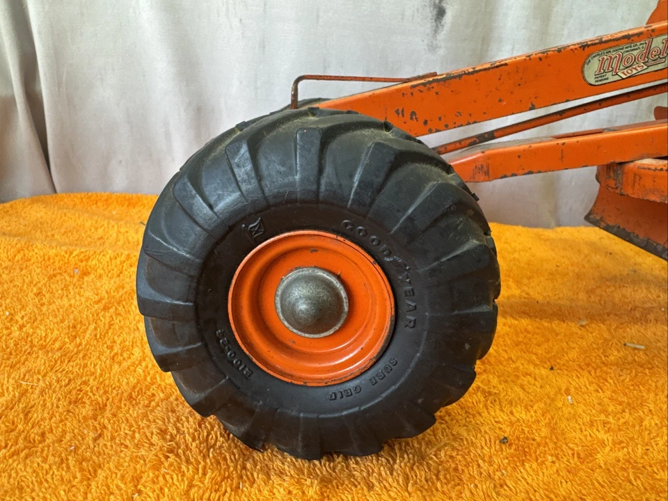 DN•Vintage 1949 DOEPKE Adams Motor Road Grader Pressed Steel Model Diesel Orange - Image 3 of 4