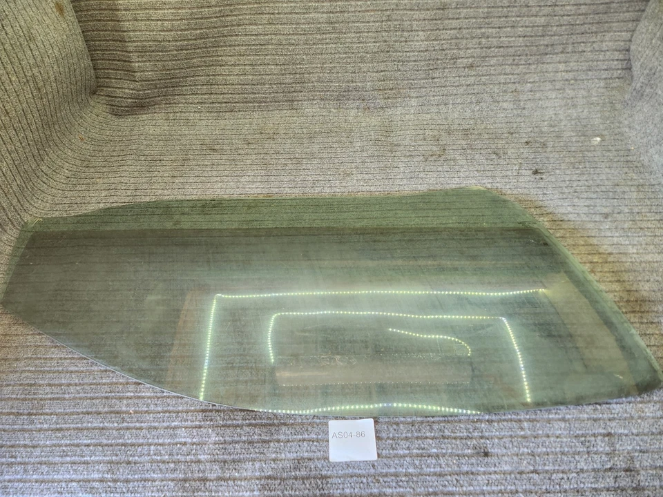 Vidrio ventana puerta delantera Chevrolet Cobalt 2005-2010 Pontiac G5 Foto 3 de 4