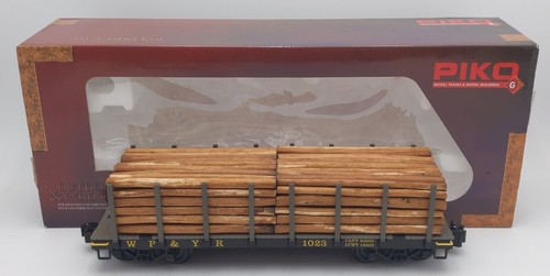 Piko 38712 Spur G White Pass & Yukon Route Flachwagen mit Holzladung - Kunststoffräder - Bild 1 von 5