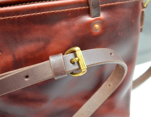 Orox Leather Co. Merces Cross handgefertigte Mahagoni Leder Schultertasche Tasche Handtasche - Bild 4 von 13