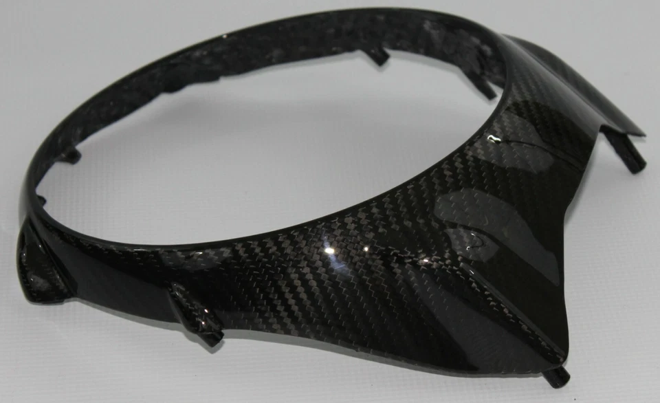 Faro envolvente de fibra de carbono para Aprilia Mana 850 2008-2014 Foto 3 de 4