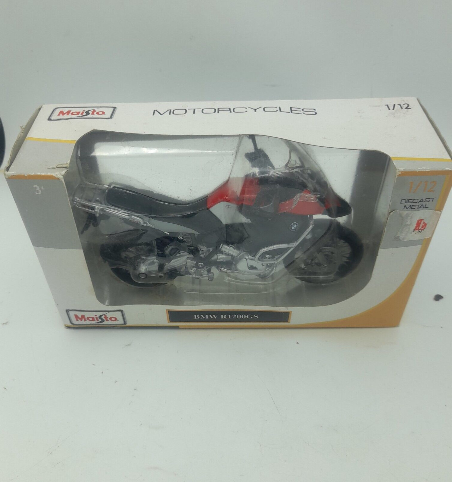 Maisto 1:12 MMW R1200GS in Red  31157