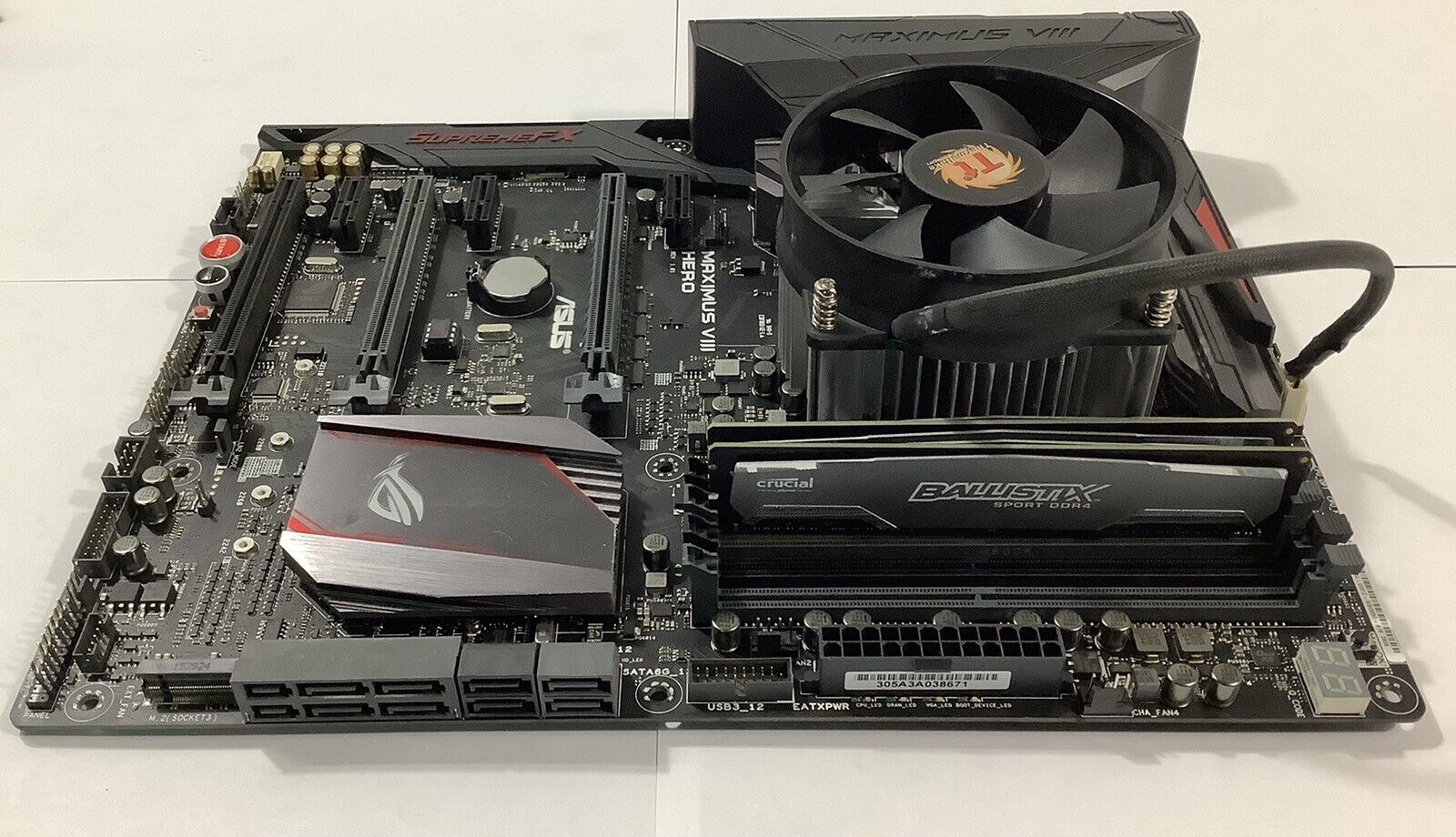 Asus ROG MAXIMUS VIII HERO LGA1151 DDR4 ATX Motherboard w/ Intel Core  i7-6700K