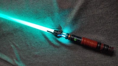 Sabre Jedi Saberforge Venom Champion Edition Star Wars Effets sons et lumière - Photo 1/4