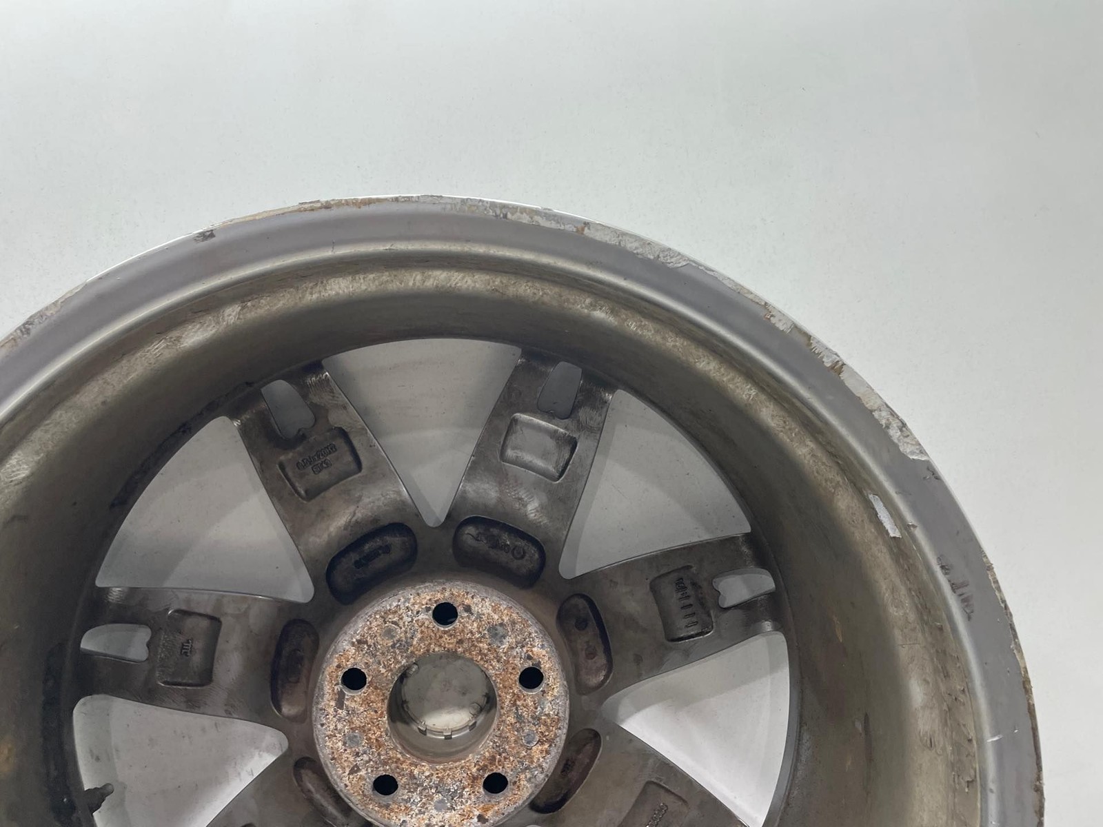 2009 Maserati Quattroporte Wheel Rim 20x8.5 Alloy 7 Spoke FRONT OEM 670010622
