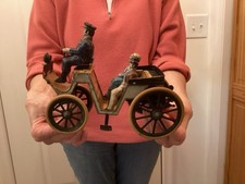 GUNTHERMANN TIN LITHO CLOCKWORK HORSELESS CARRIAGE W/ HAND-PAINTED FIGURES 1890s
