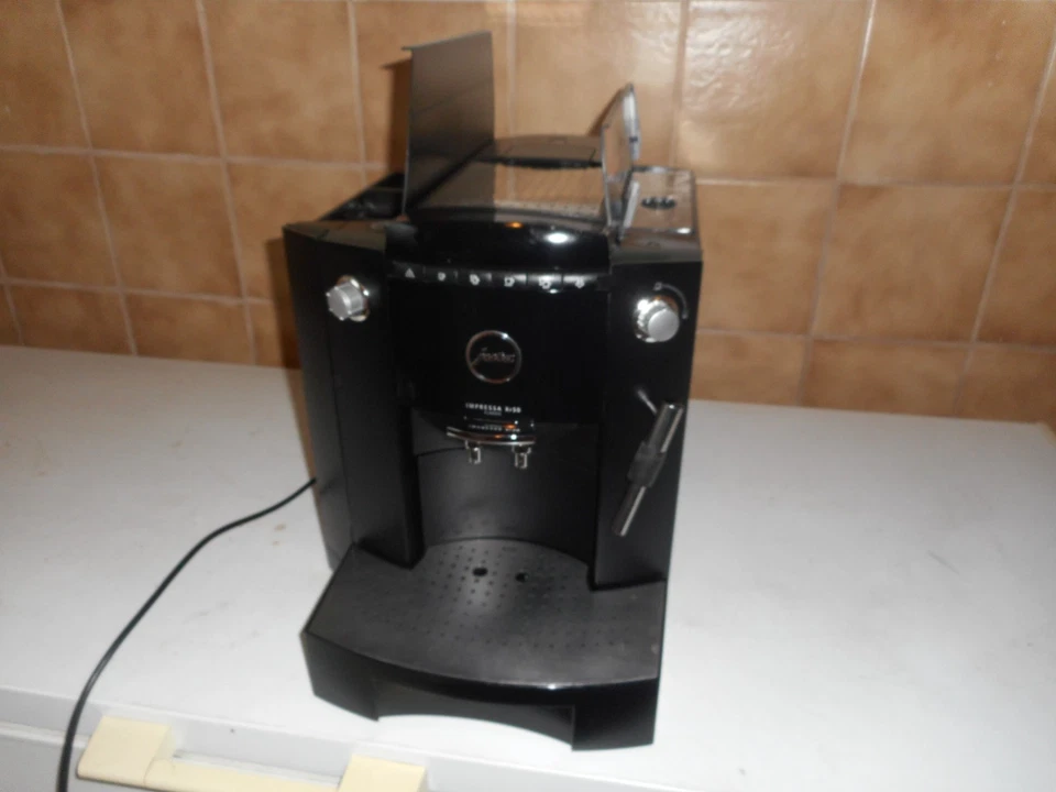 JURA IMPRESSA XF50 /2 Vers. 1450W Kaffeevollautomat - Schwarz - Bild 2 von 4