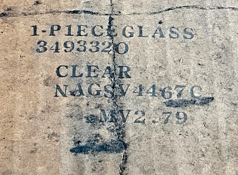 MOPAR 3493320 Vent Window Glass RH OEM NOS Dodge Dart Valiant Scamp 1970-1976 - Image 3 of 4