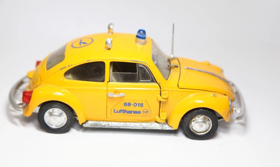 Polistil Volkswagen Beetle Lufthansa - Good Vintage Original Model 1:25 RARE - Image 3 of 4