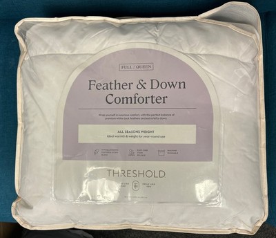 Threshold Feather & Down Comforter In White Size Full/Queen 90 in X 94 in New