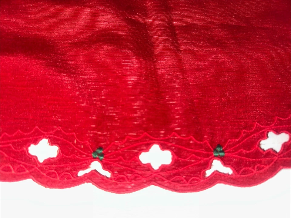 Juego de 4 y 6 servilletas Red Holly Cutwork vacaciones de Navidad Foto 2 de 4