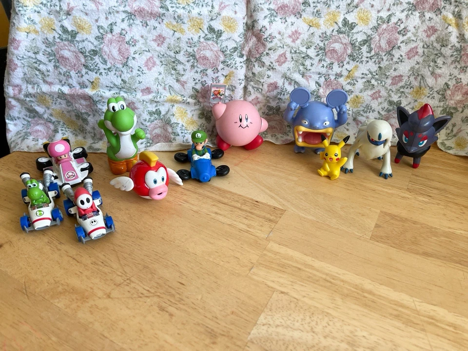 World Of Nintendo & Pokémon & Kirby & Mario Lote De 11 Mini Figuras Plus LEER* Foto 2 de 4